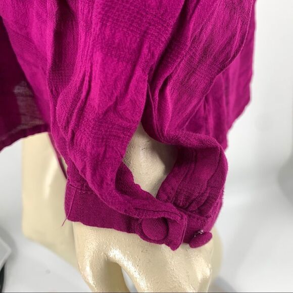 Torrid scoop neck Fuschia peasant top - Picture 5 of 7